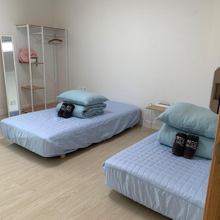 Jeju Guesthouse Oedo-dong ภายนอก รูปภาพ
