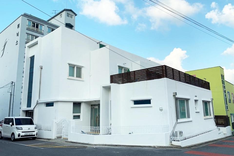 Jeju Guesthouse Oedo-dong ภายนอก รูปภาพ