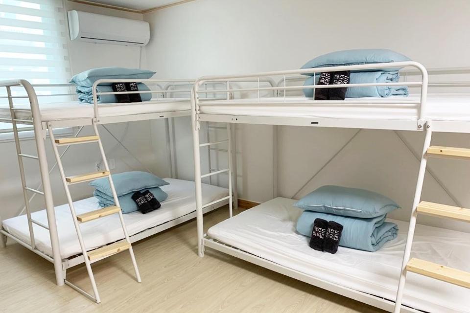 Jeju Guesthouse Oedo-dong ภายนอก รูปภาพ