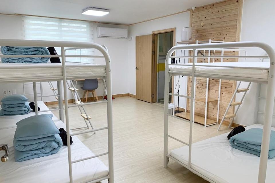 Jeju Guesthouse Oedo-dong ภายนอก รูปภาพ